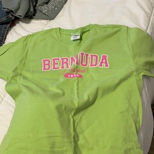Green and pink bermuda oversized tee